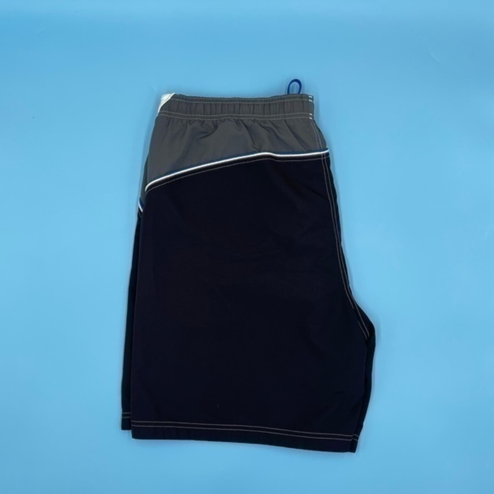 Speedo Board Shorts - Picture 2 of 3